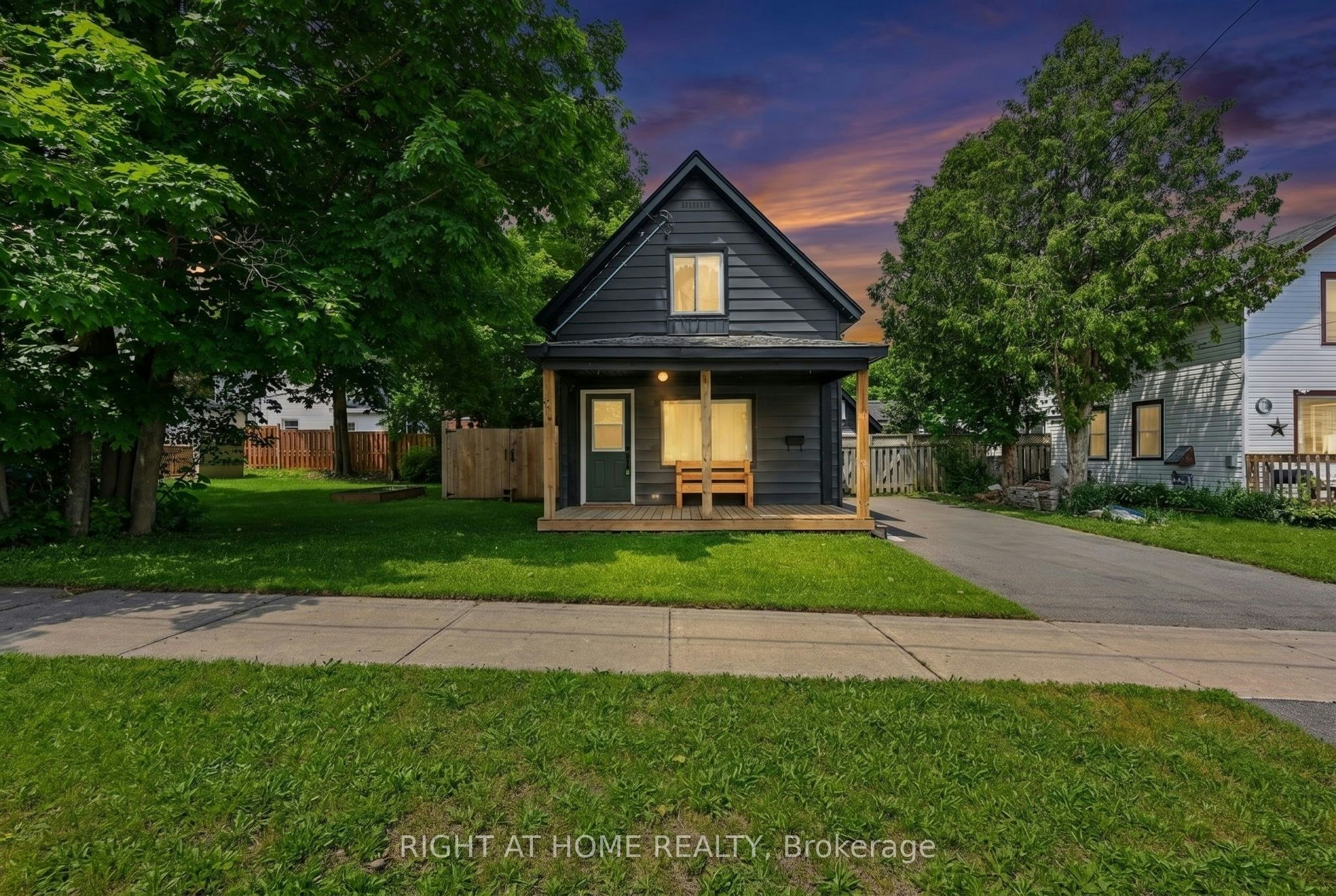 314 Bay Street, Midland, ON, L4R 1J9