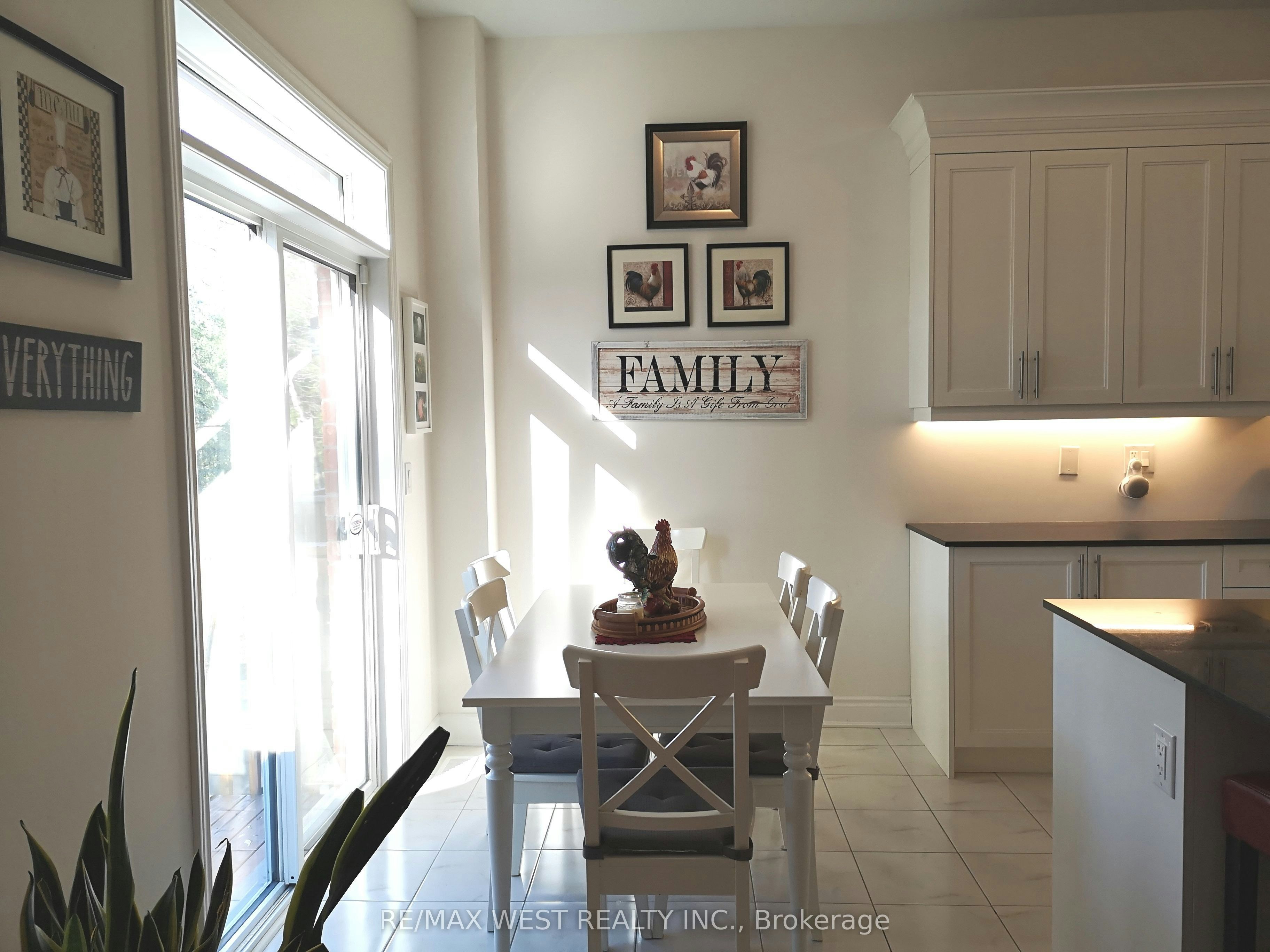 22 Farewell Avenue, Wasaga Beach, ON, L9Z 0H3 - 4