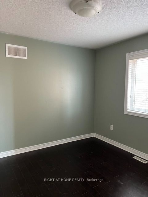 261 Kozlov Street, Barrie, ON, L4N 6R7 - 12