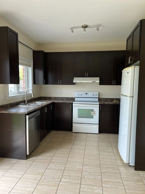 261 Kozlov Street, Barrie, ON, L4N 6R7 - 13
