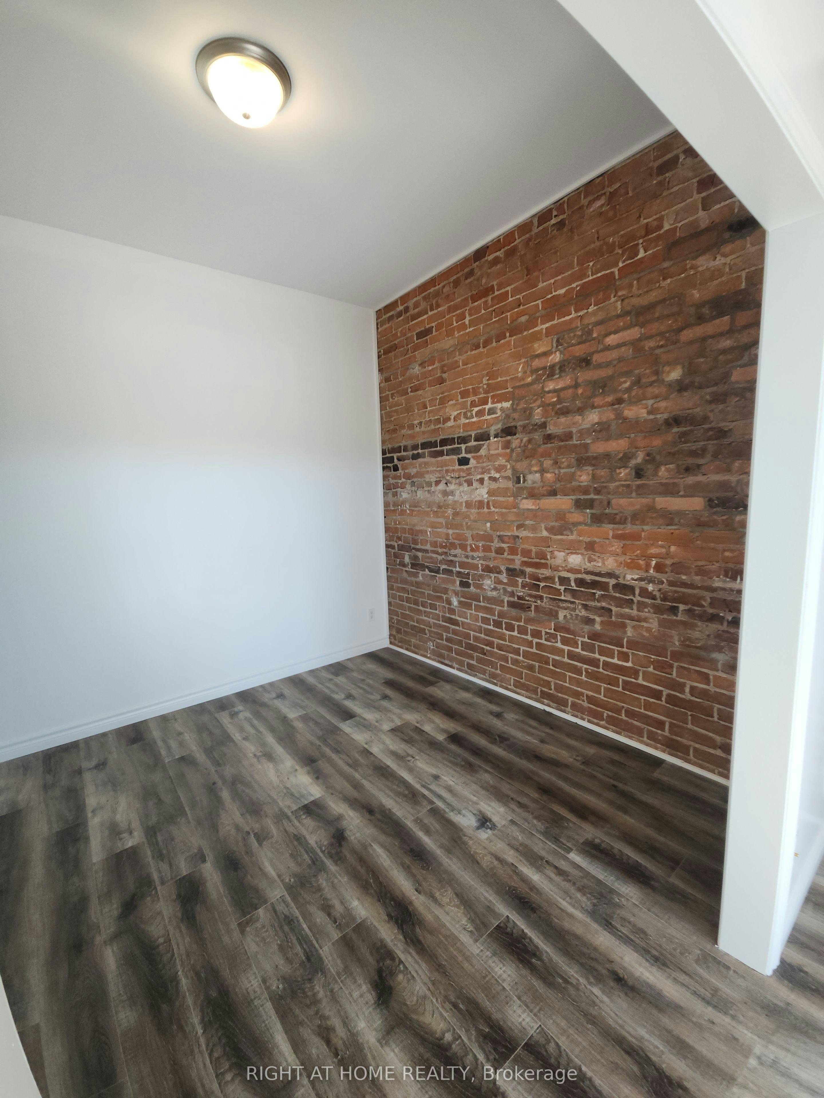 201-9 Queen Street W, Springwater, ON, L0L 1P0 - 8