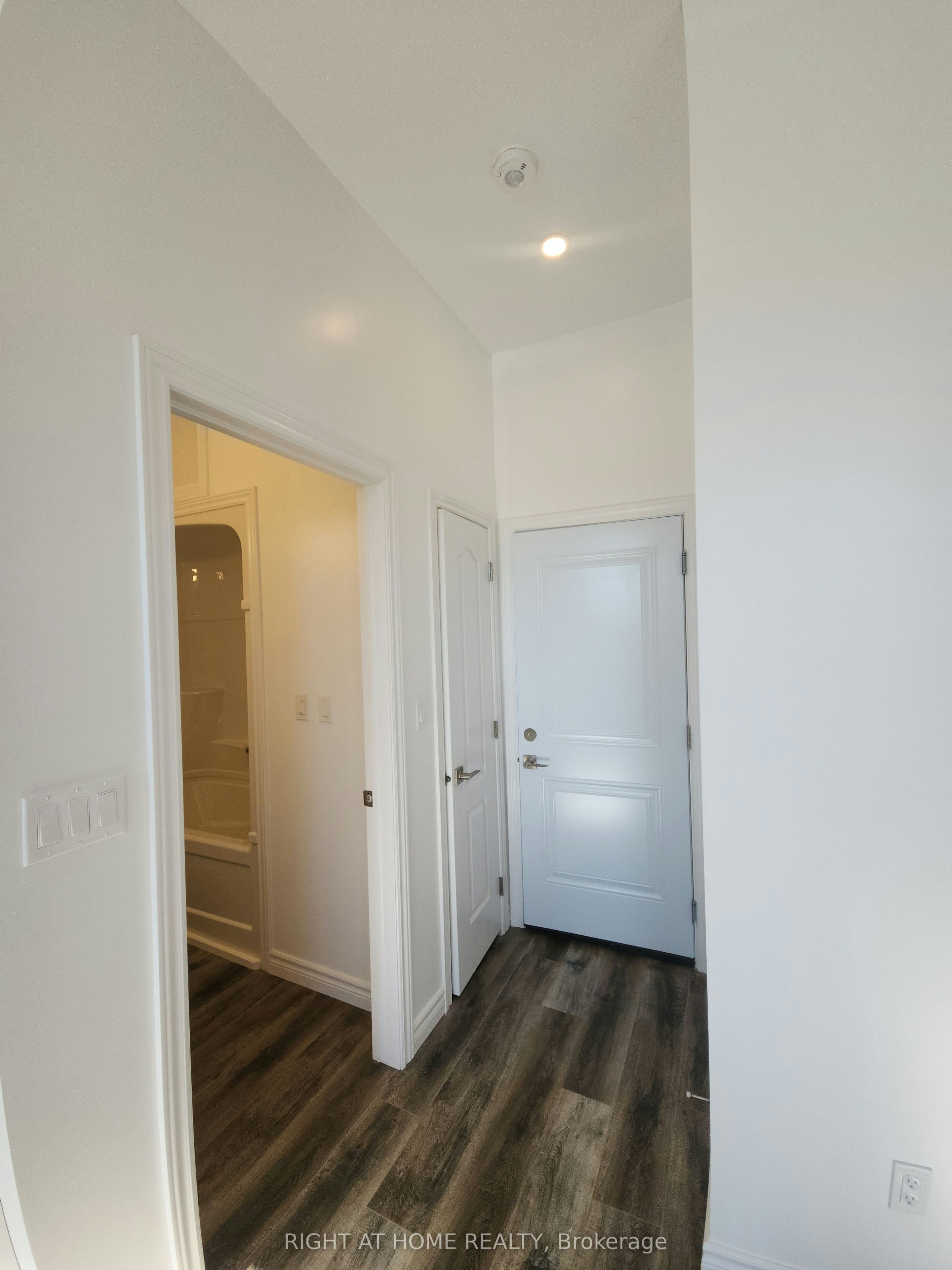 201-9 Queen Street W, Springwater, ON, L0L 1P0 - 2
