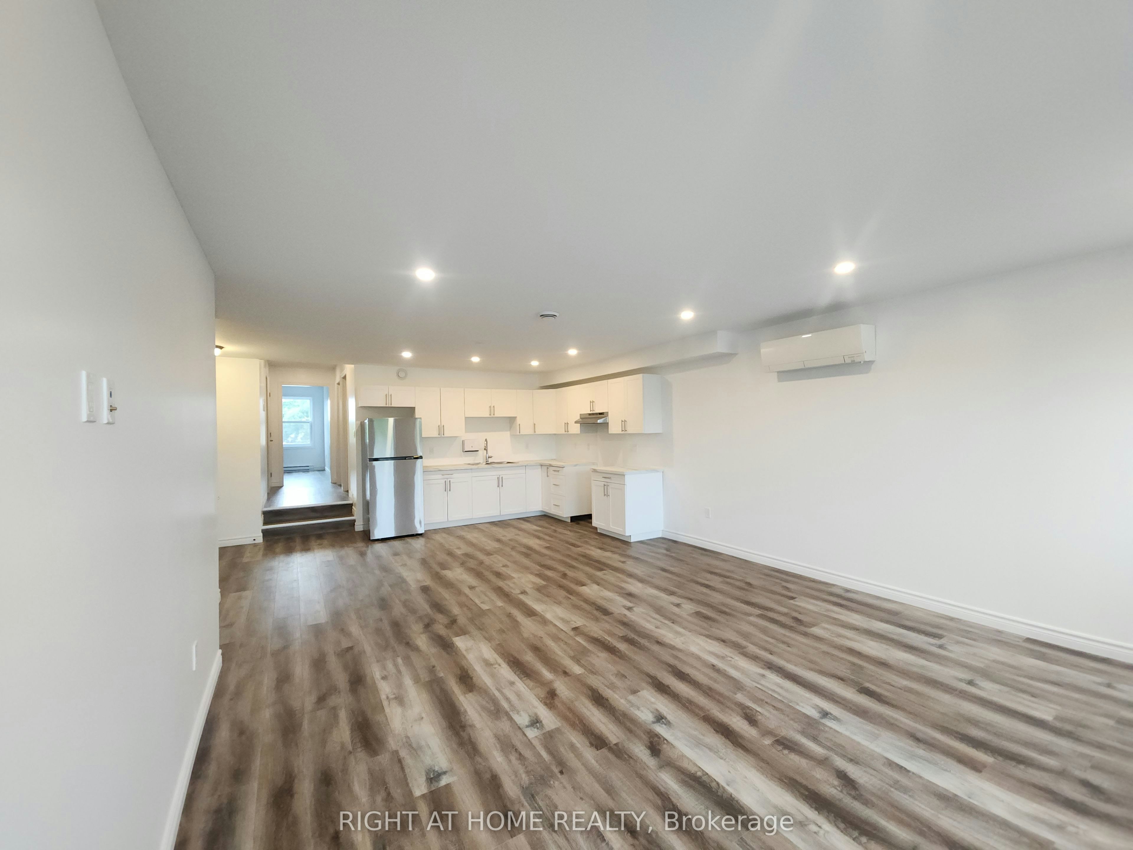 202-9 Queen Street W, Springwater, ON, L0L 1P0 - 10