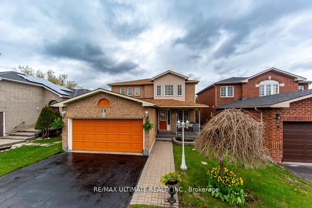 5 Twiss Drive, Barrie, ON, L4N 8P3