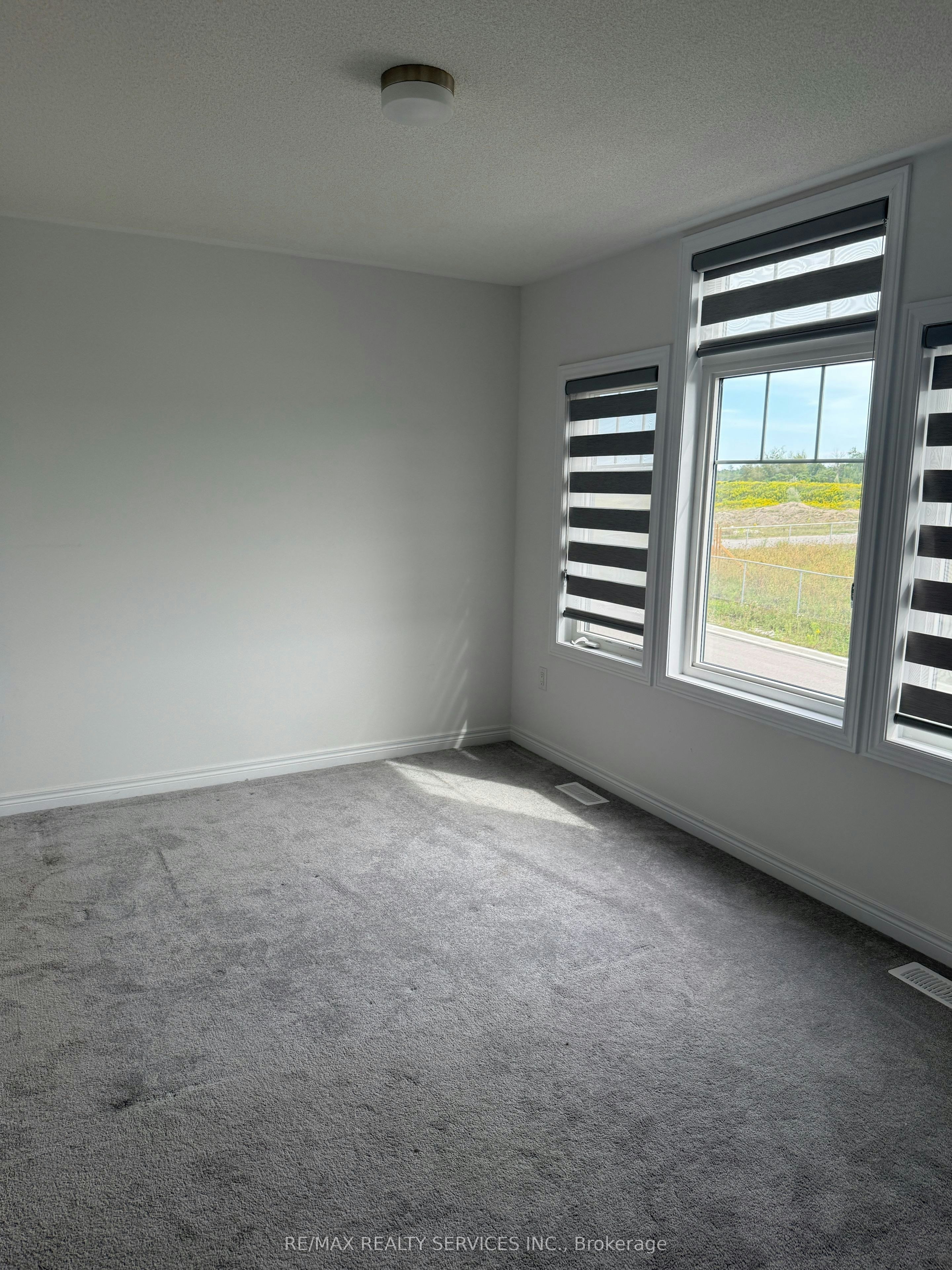 148 Thicketwood Avenue, Barrie, ON, L9J 0W8 - 17