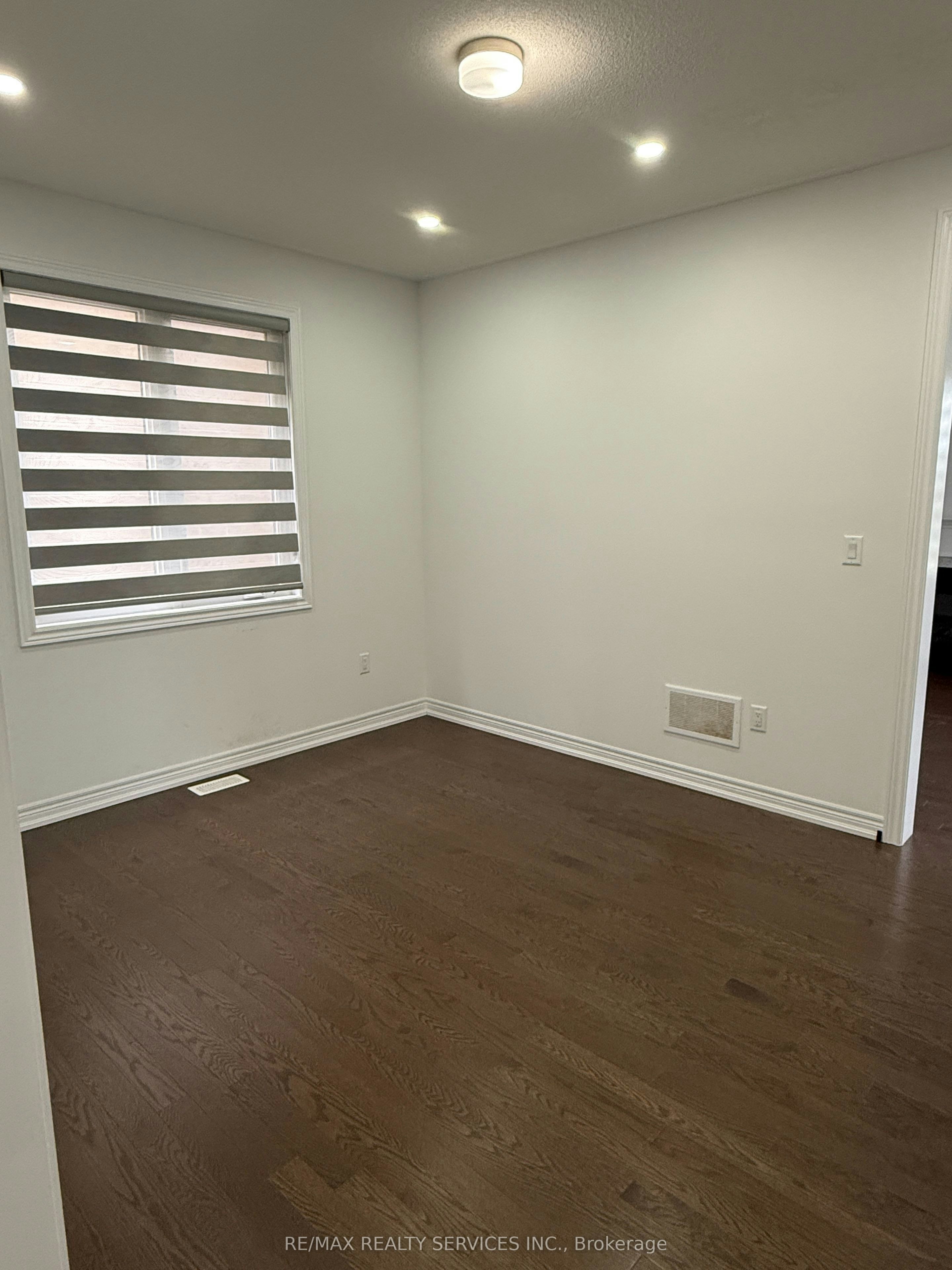 148 Thicketwood Avenue, Barrie, ON, L9J 0W8 - 7