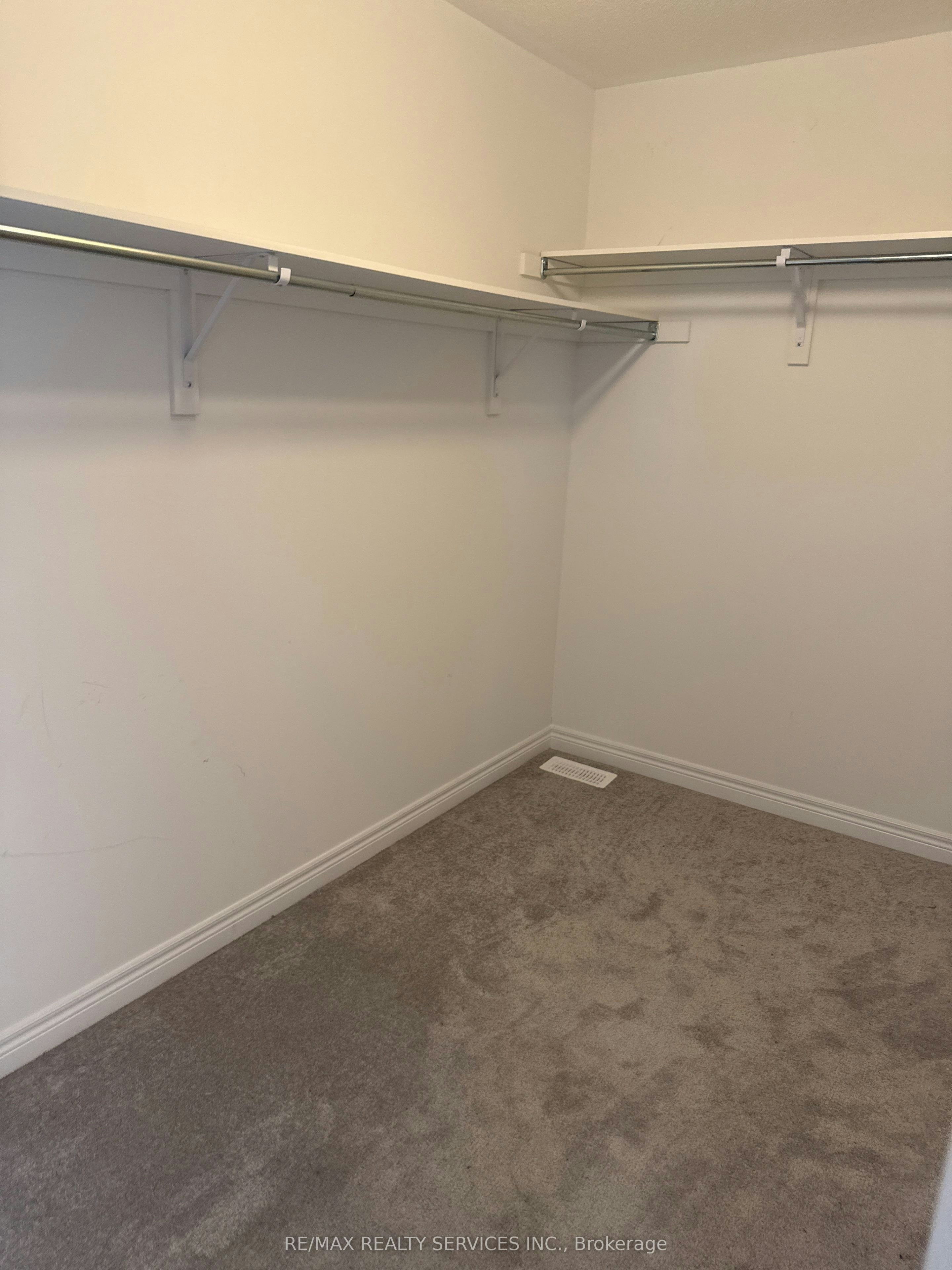 148 Thicketwood Avenue, Barrie, ON, L9J 0W8 - 24