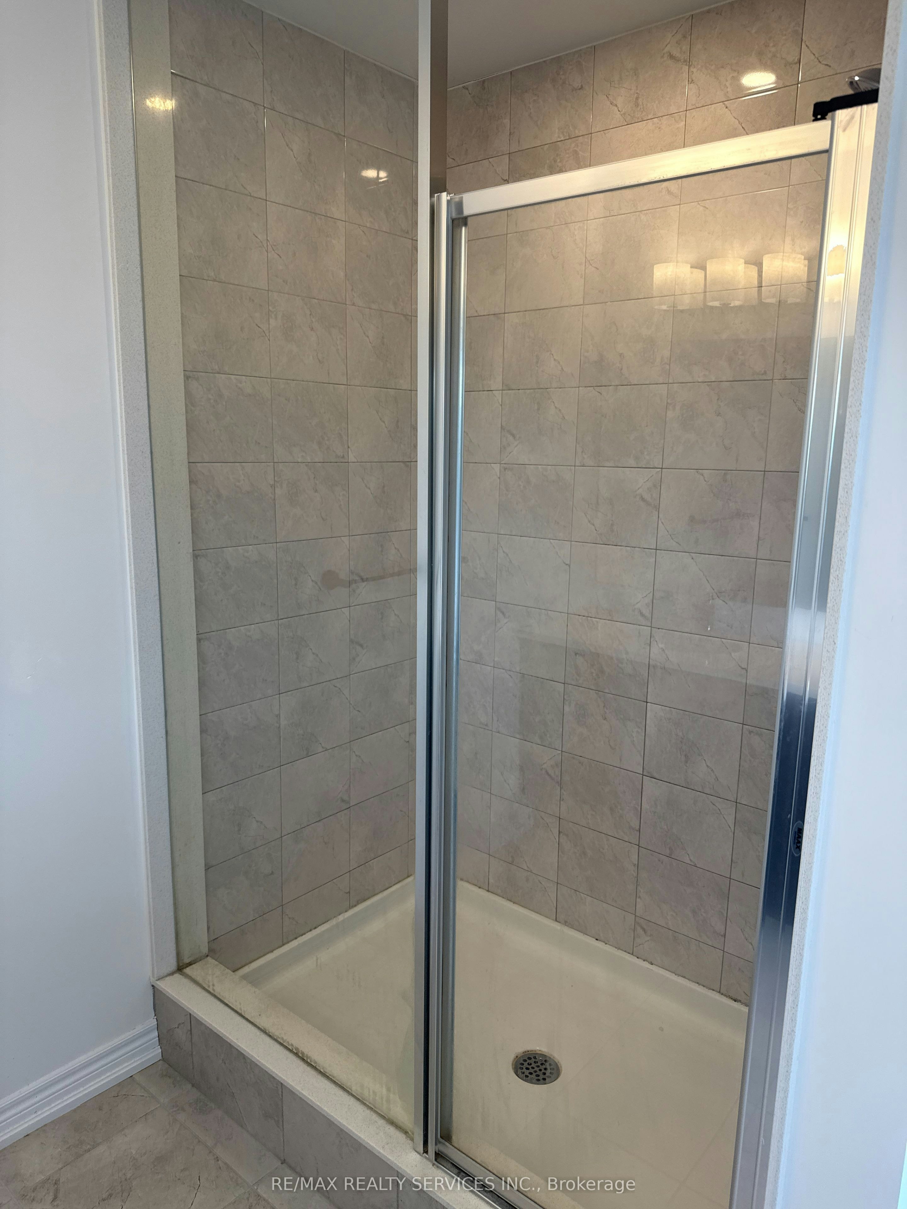 148 Thicketwood Avenue, Barrie, ON, L9J 0W8 - 27