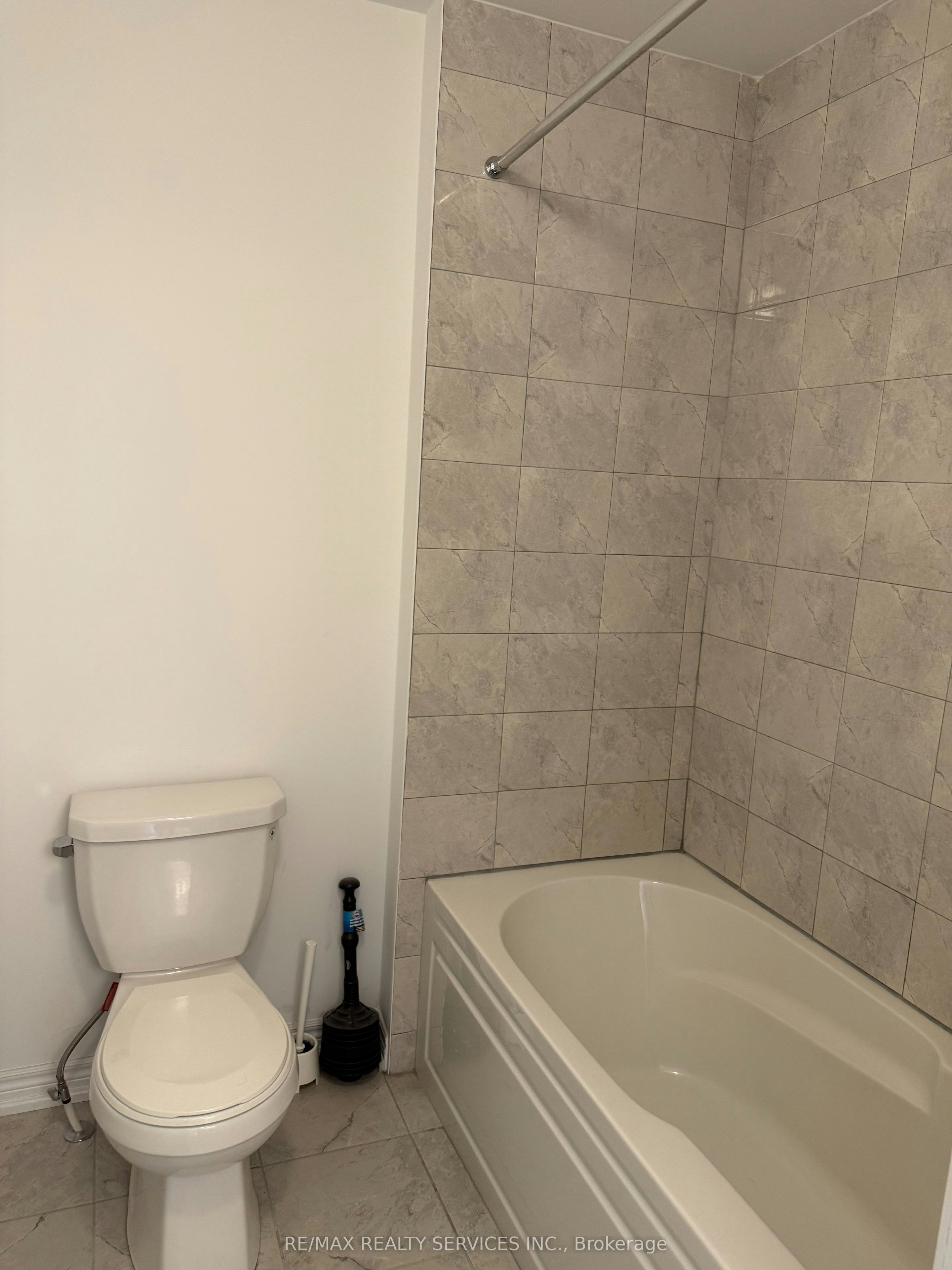 148 Thicketwood Avenue, Barrie, ON, L9J 0W8 - 18