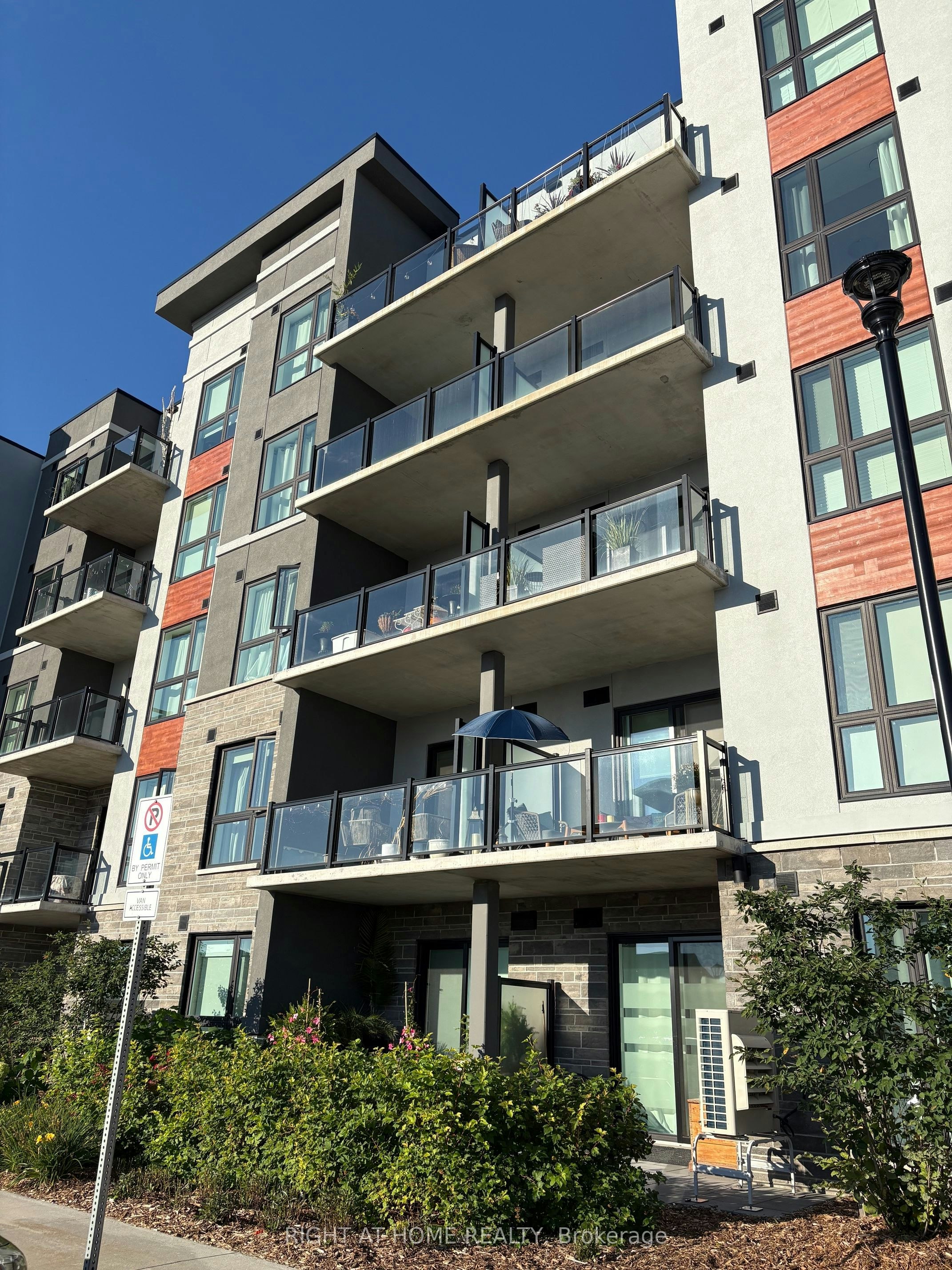 205-4 Kimberly Lane, Collingwood, ON, L9Y 5T6 - 2