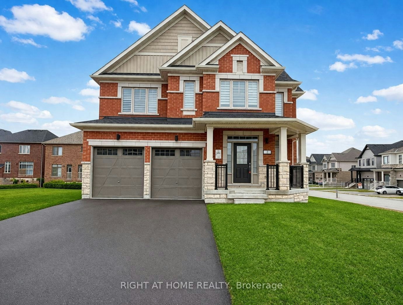 2 Sagewood Avenue, Barrie, ON, L9J 0L1