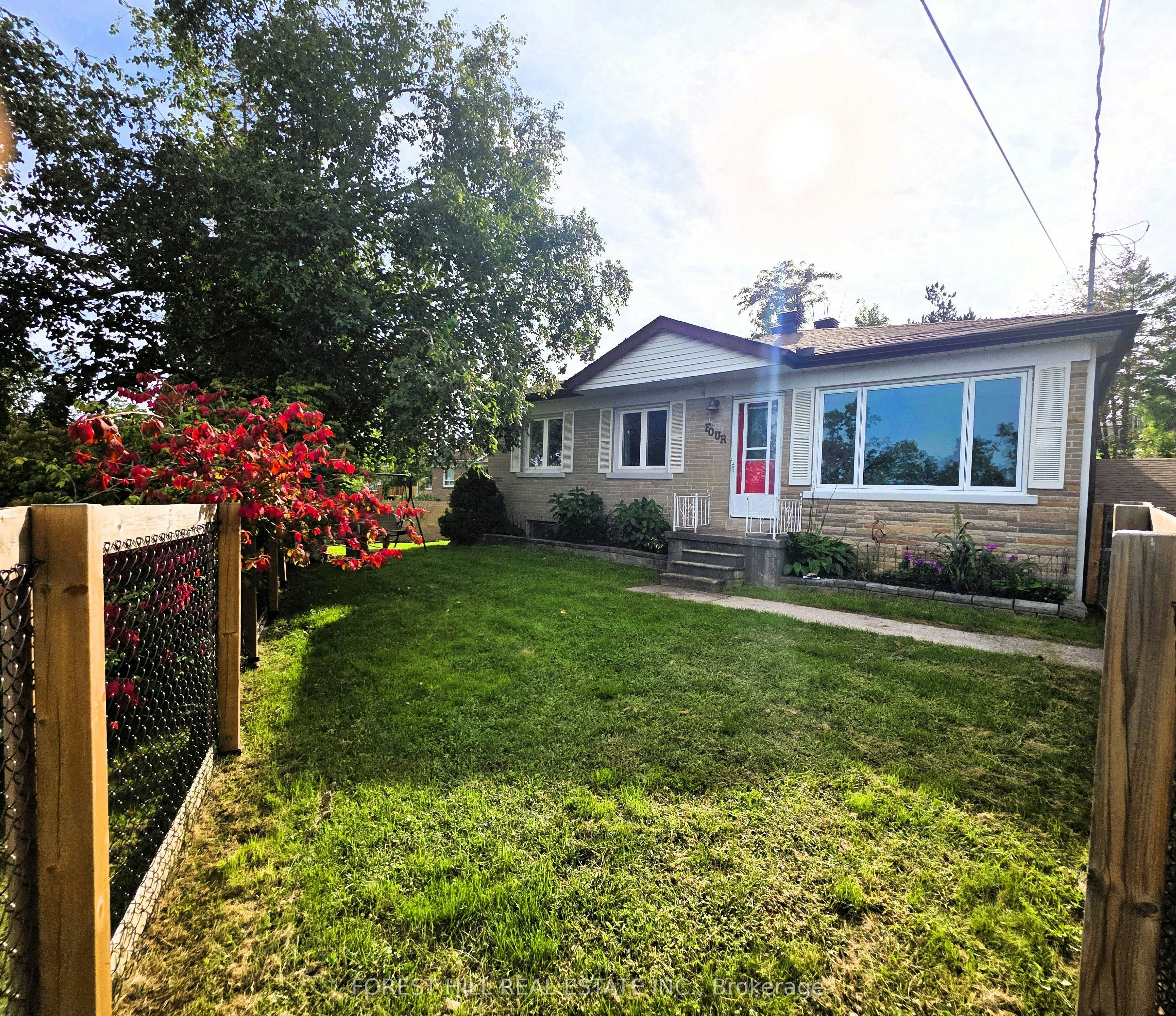 4 Karen Crescent, Orillia, ON, L3V 3H1