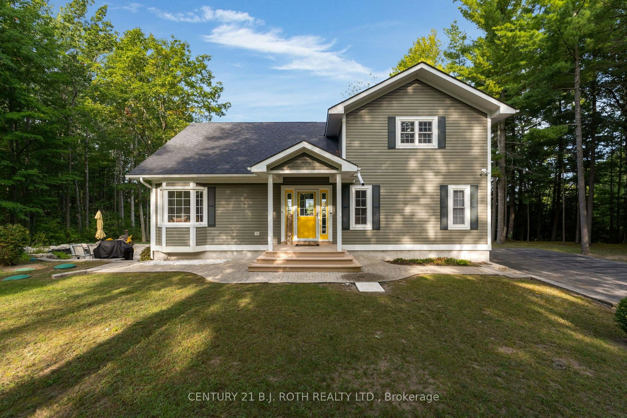 2710 Portage Trail, Springwater, ON, L9X 0J3