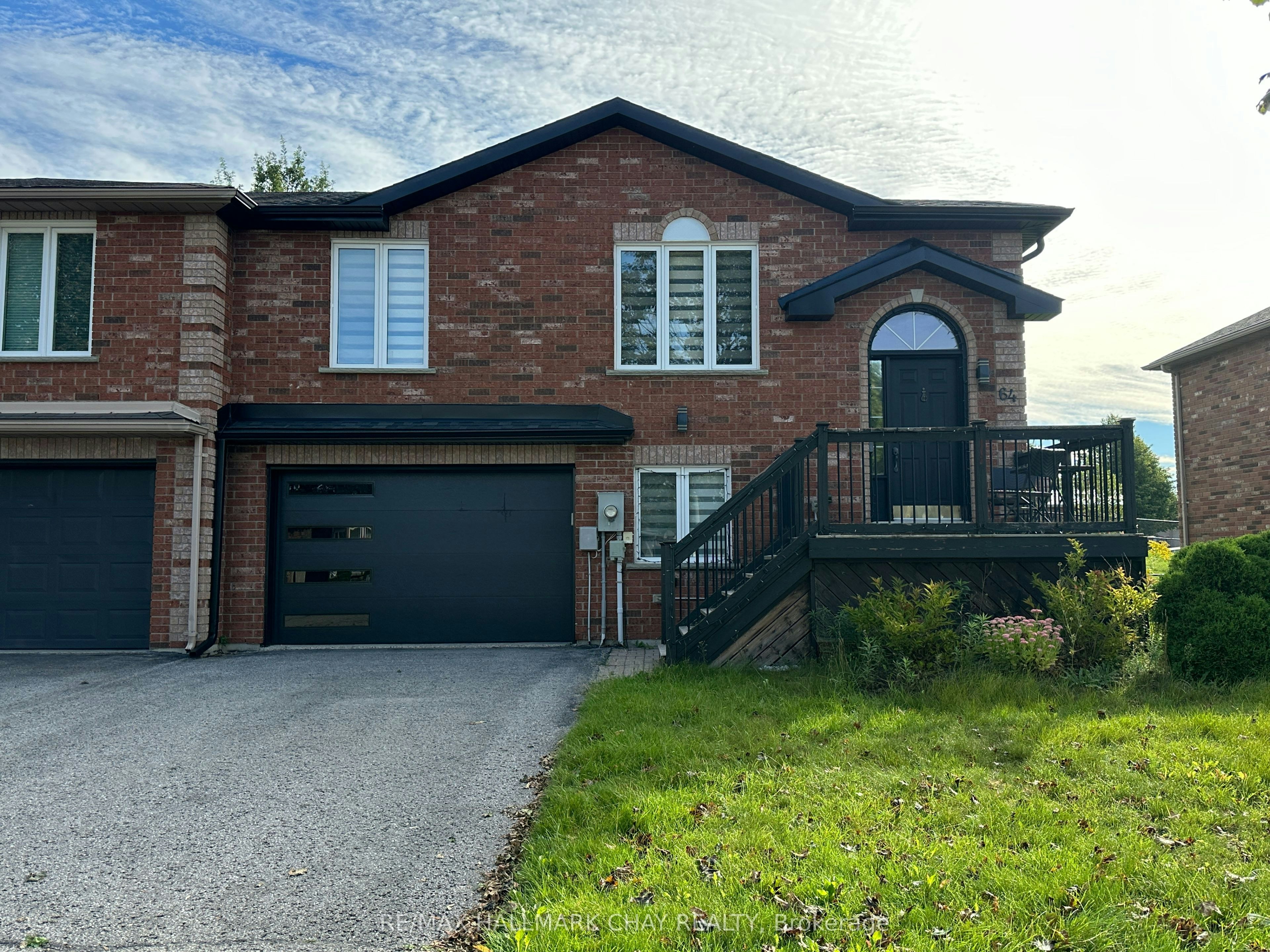 64 Logan Court, Barrie, ON, L4N 8G8