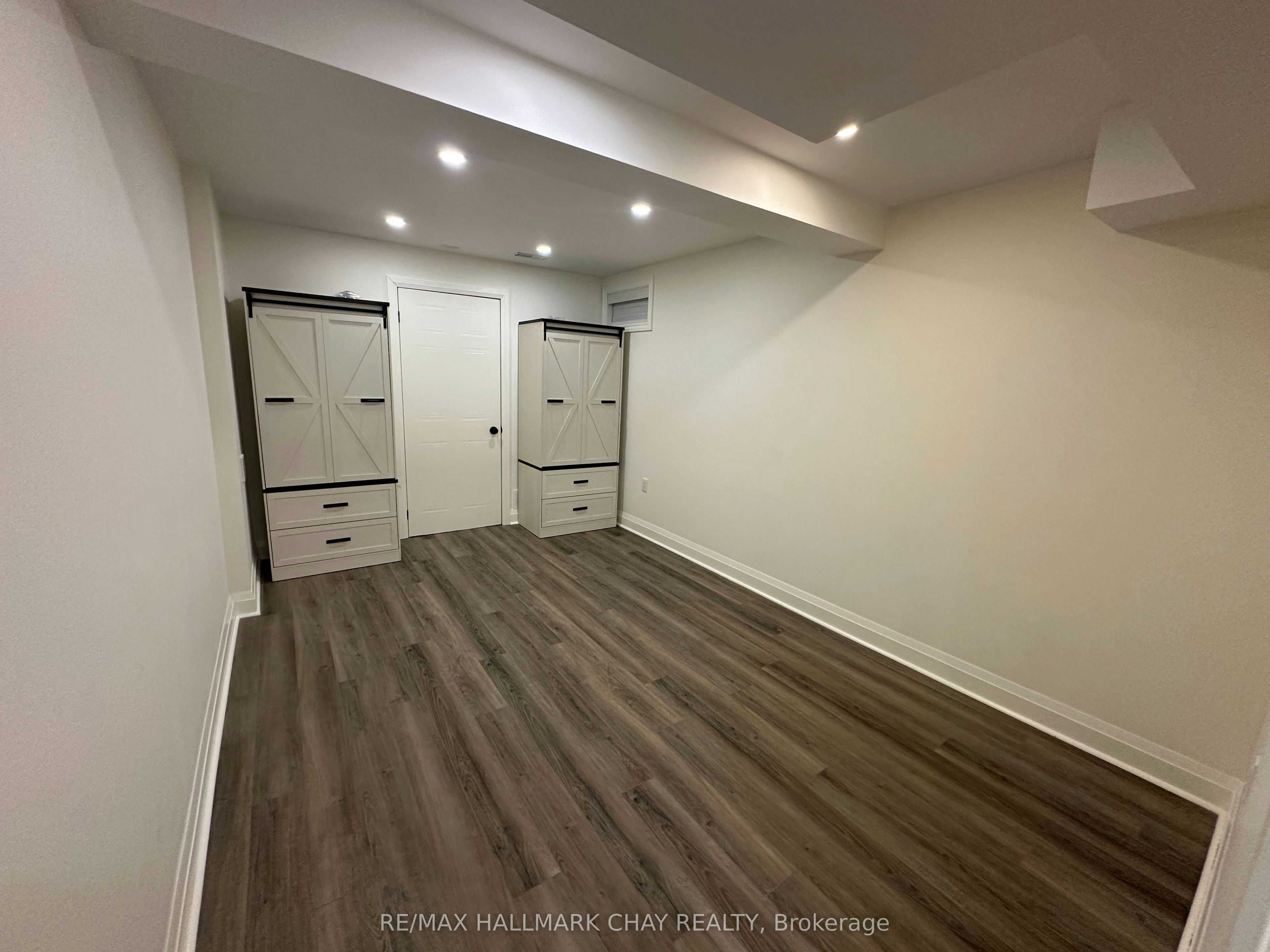 64 Logan Court, Barrie, ON, L4N 8G8 - 12