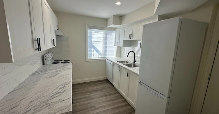 64 Logan Court, Barrie, ON, L4N 8G8 - 4