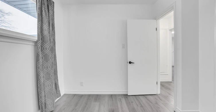 212 Little Avenue, Barrie, ON, L4N 6L1 - 11