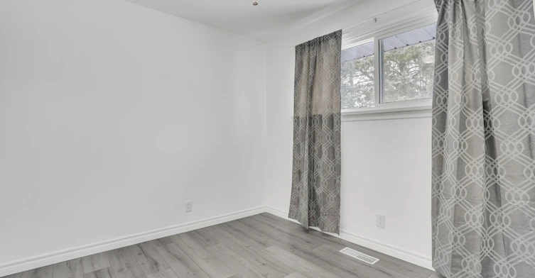 212 Little Avenue, Barrie, ON, L4N 6L1 - 12
