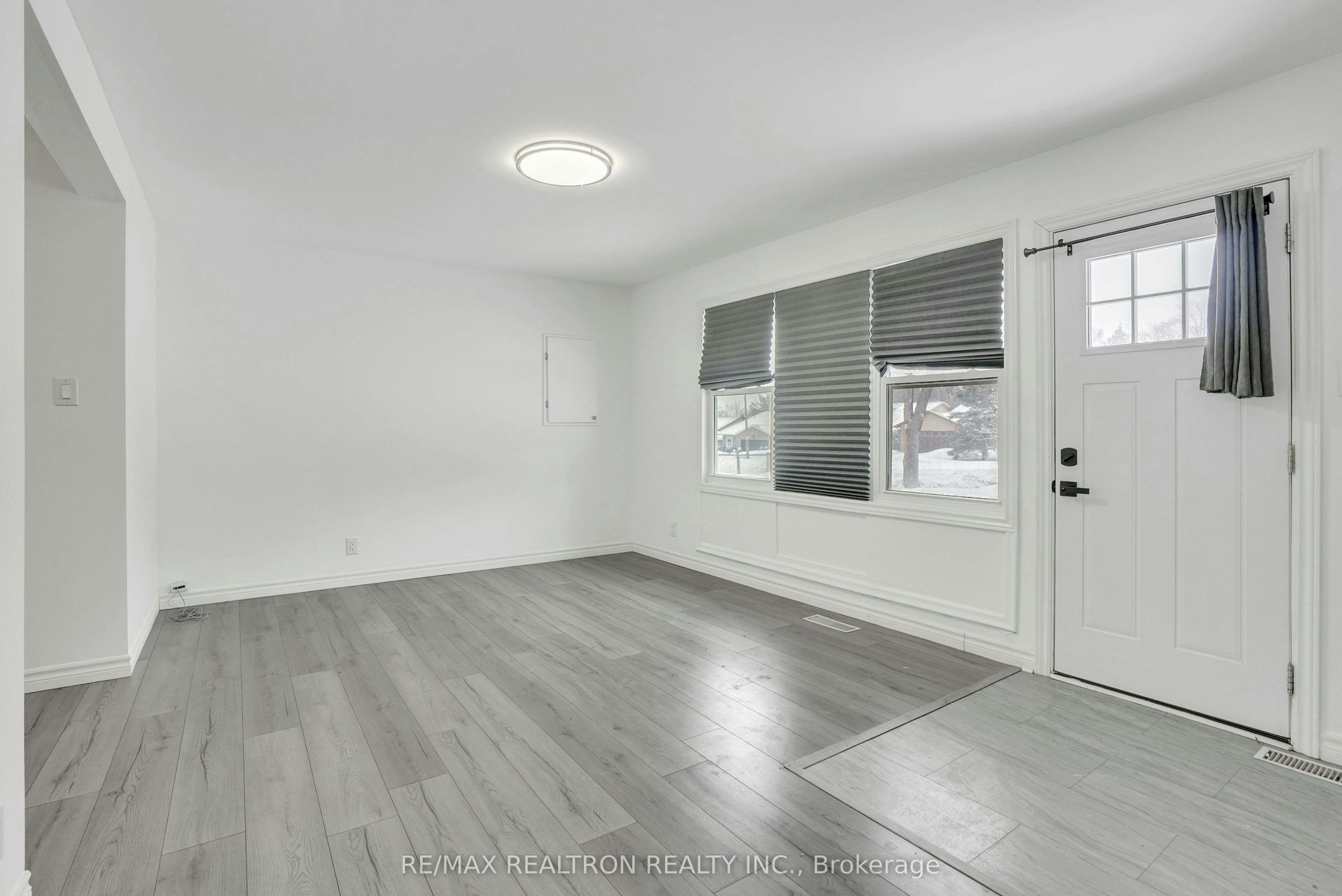 212 Little Avenue, Barrie, ON, L4N 6L1 - 4