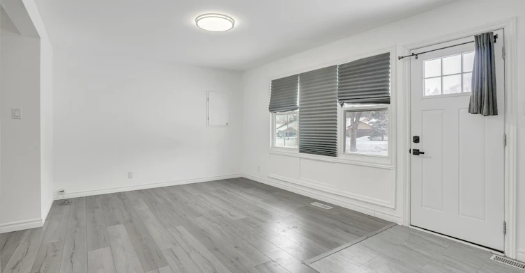 212 Little Avenue, Barrie, ON, L4N 6L1 - 4