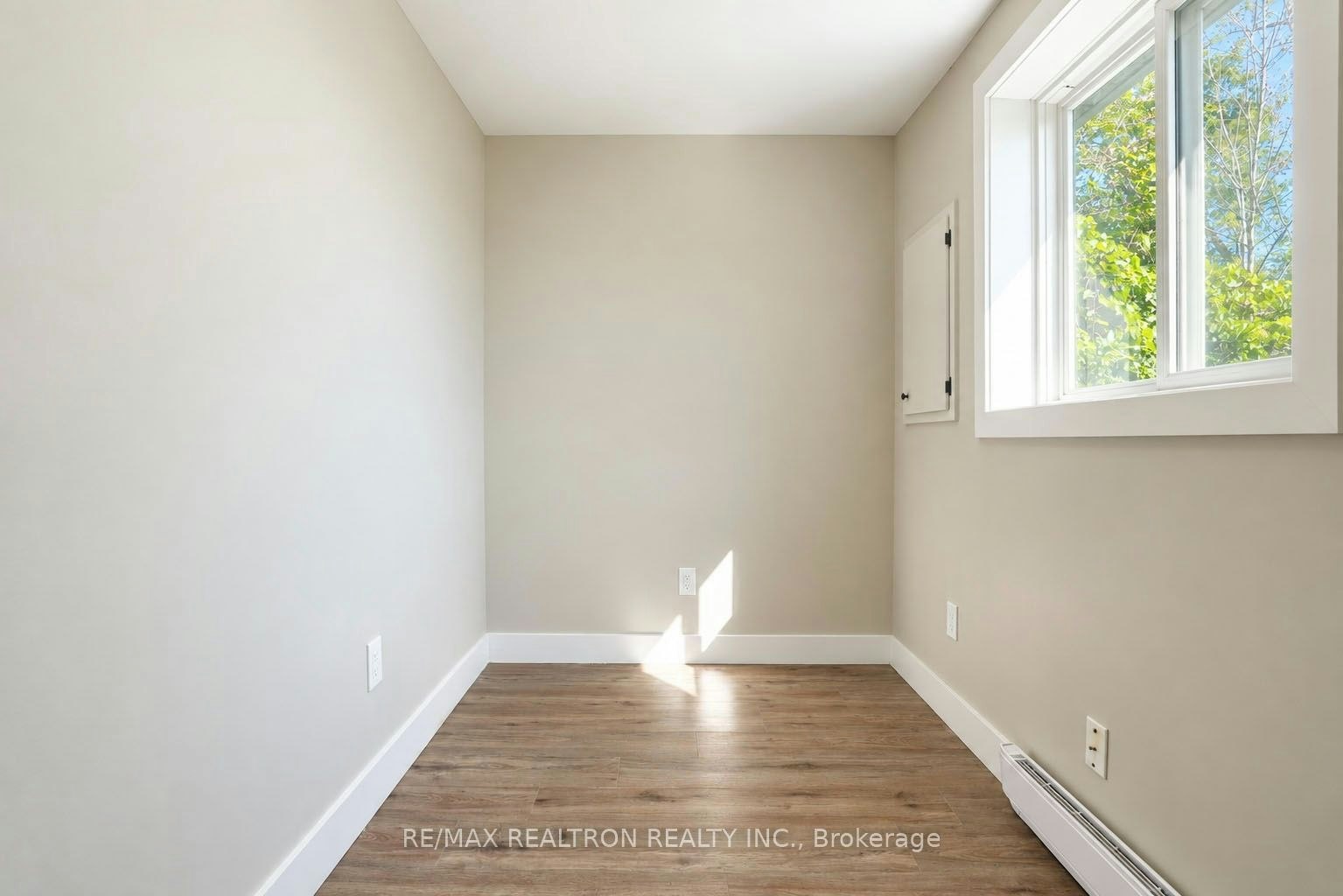 212 Little Avenue, Barrie, ON, L4N 6L1 - 11