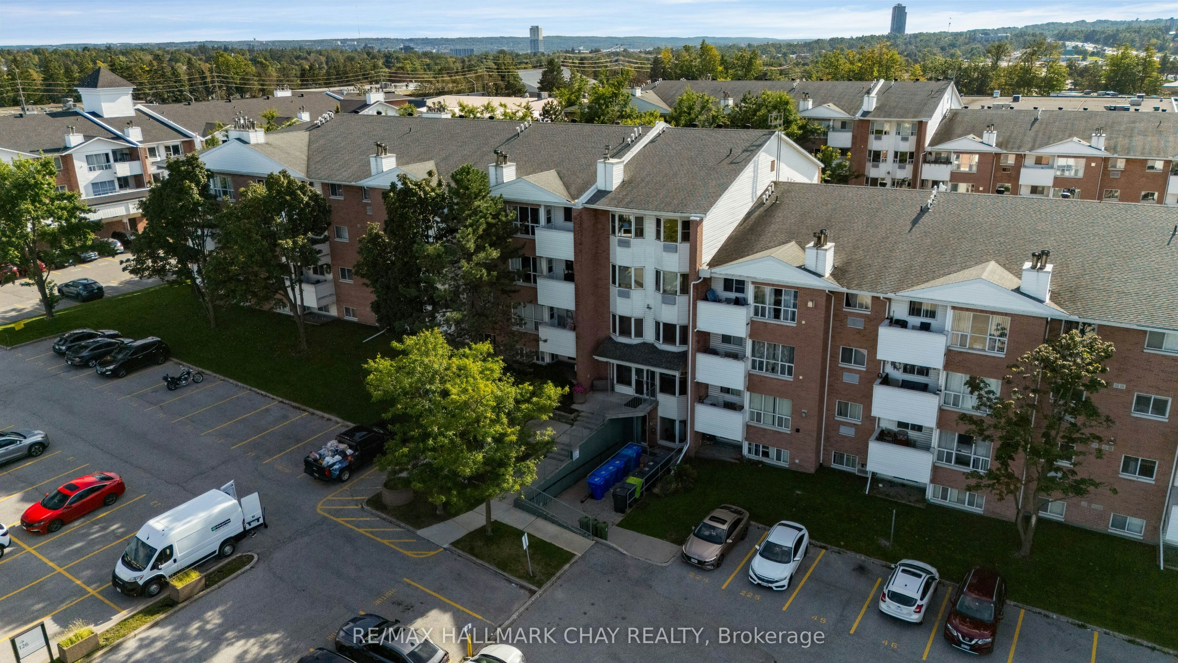 414-126 Bell Farm Road, Barrie, ON, L4M 6J3