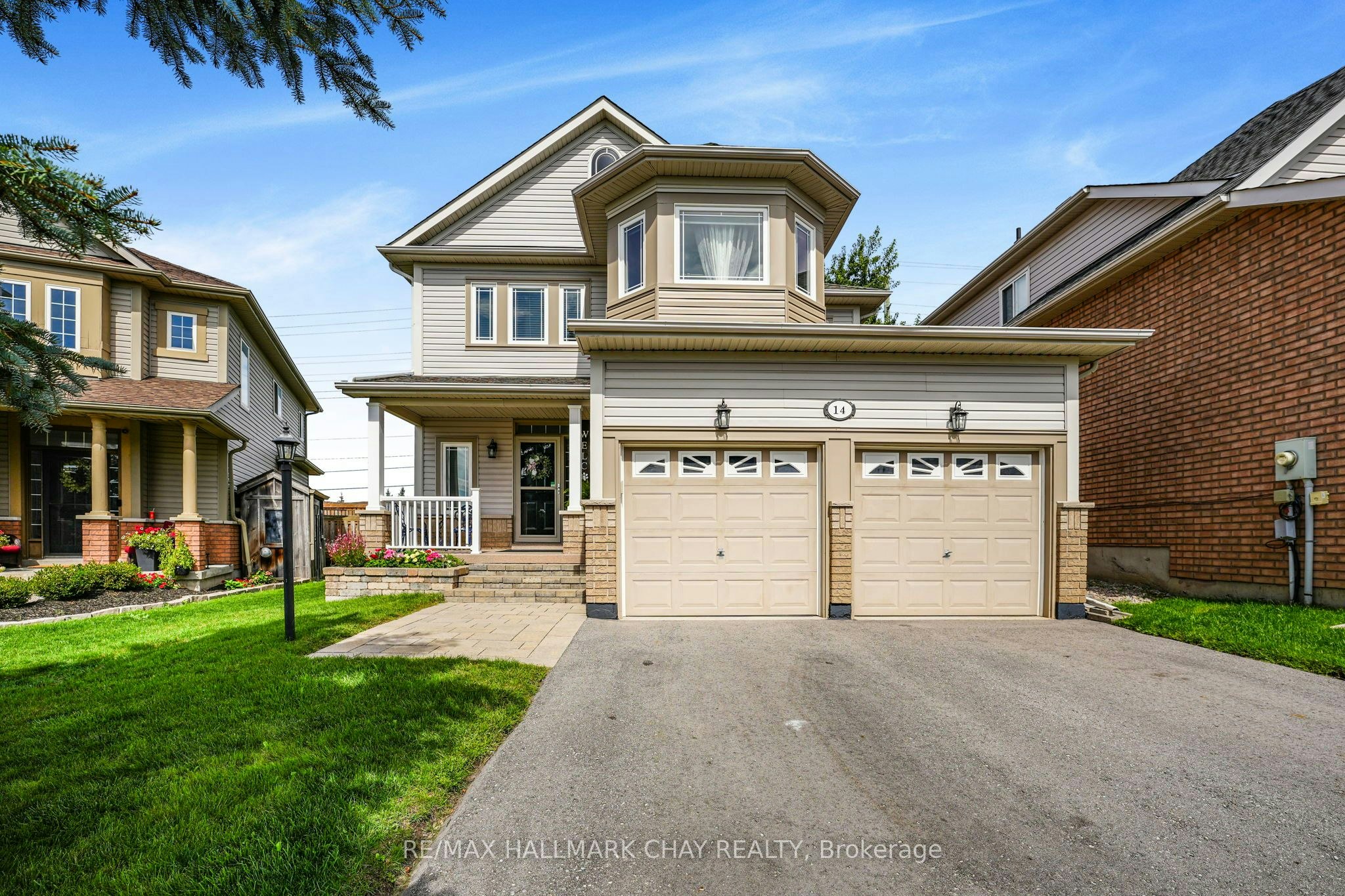 14 Strathmore Place, Barrie, ON, L4N 0K1
