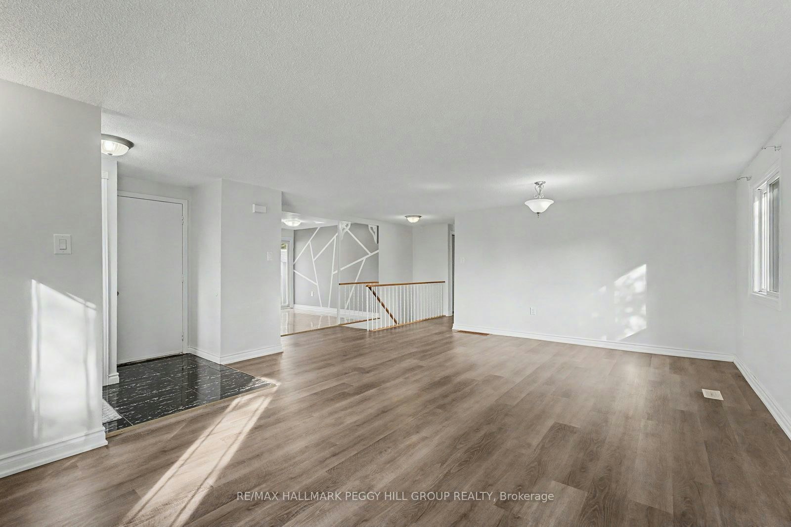 6 Argyle Road, Barrie, ON, L4N 6P9 - 2