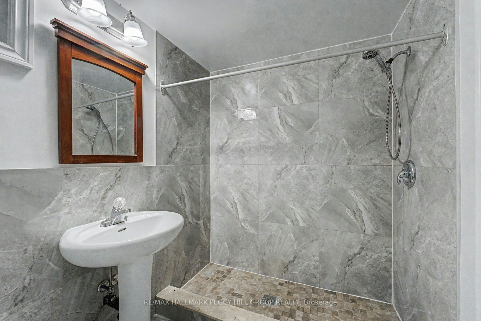 6 Argyle Road, Barrie, ON, L4N 6P9 - 17
