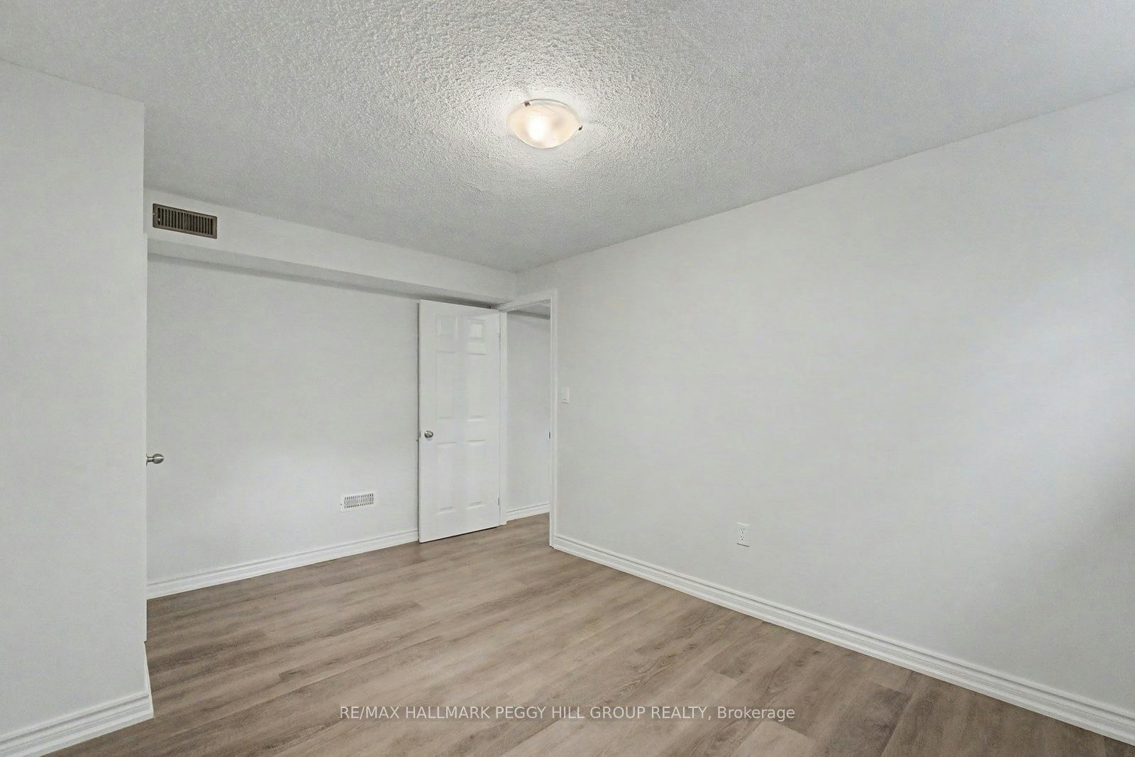 6 Argyle Road, Barrie, ON, L4N 6P9 - 14