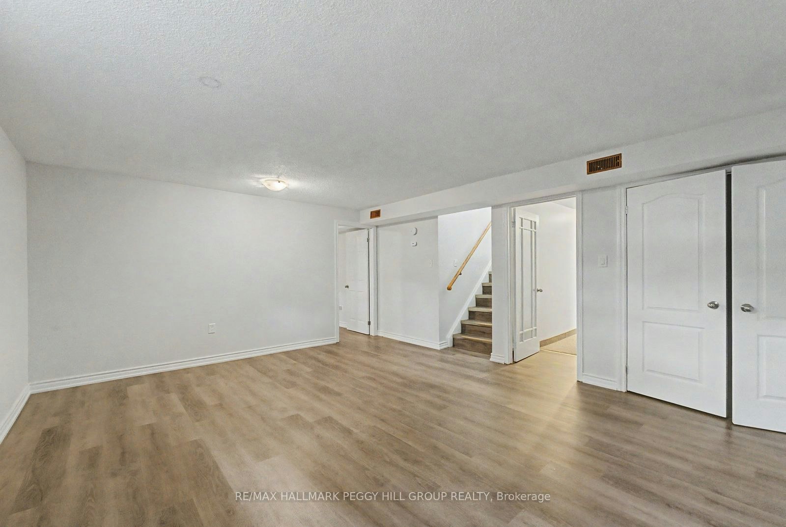 6 Argyle Road, Barrie, ON, L4N 6P9 - 12
