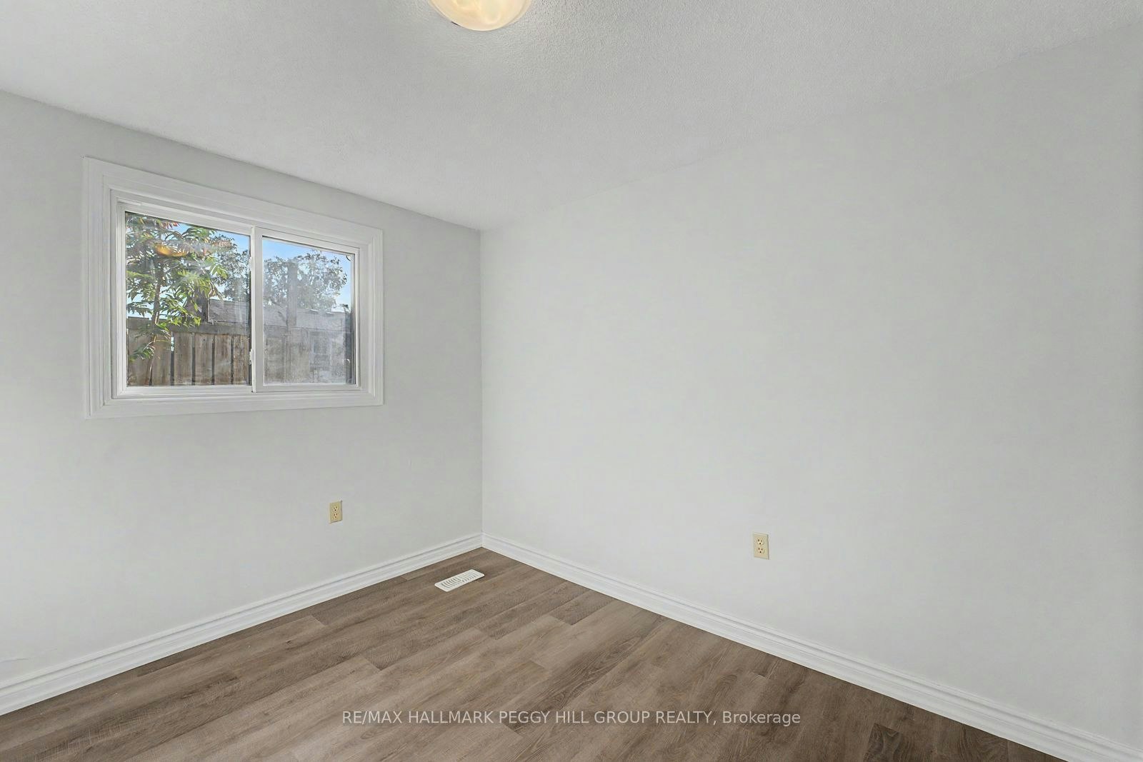 6 Argyle Road, Barrie, ON, L4N 6P9 - 9