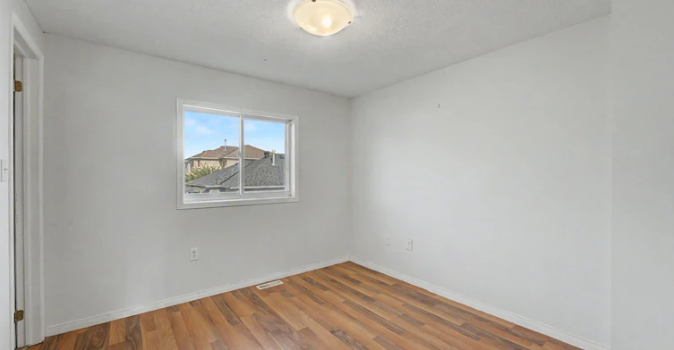 8 Epsom Road, Barrie, ON, L4M 6R7 - 6