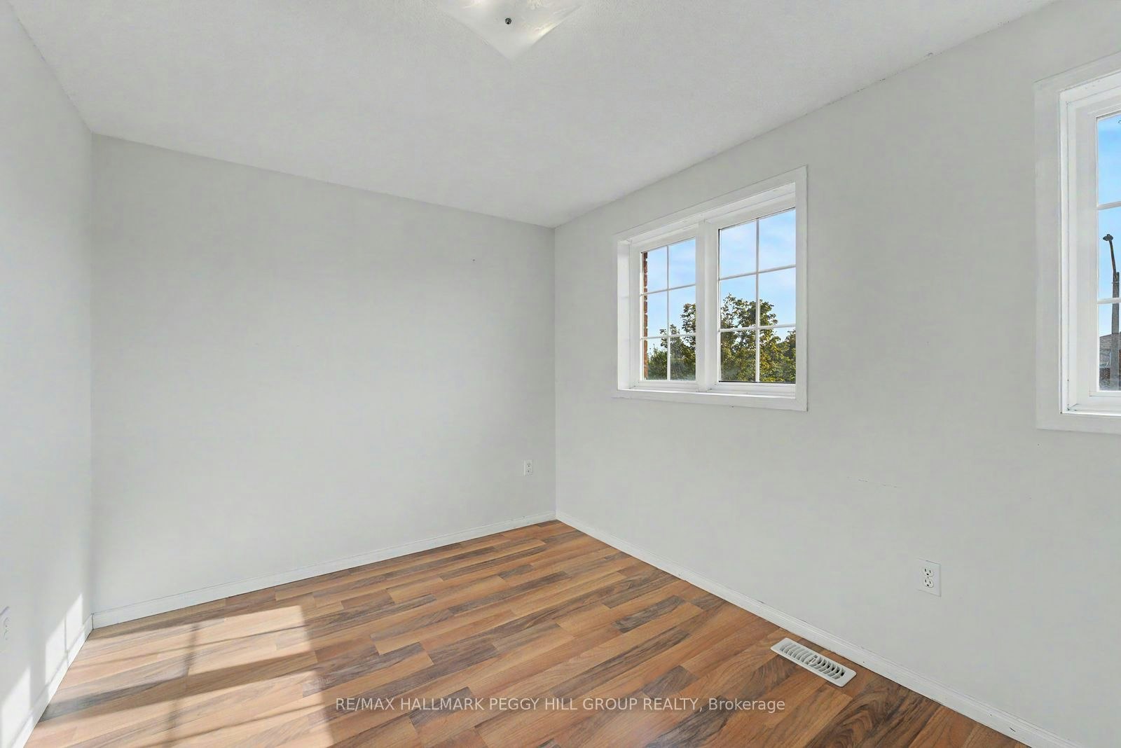 8 Epsom Road, Barrie, ON, L4M 6R7 - 10