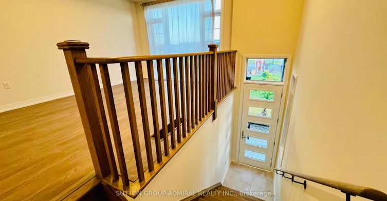 25 Cherry Hill Lane, Barrie, ON, L4N 6K7 - 2