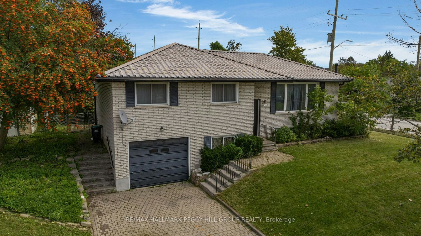 3 Blue Mound Drive, Barrie, ON, L4M 4B1