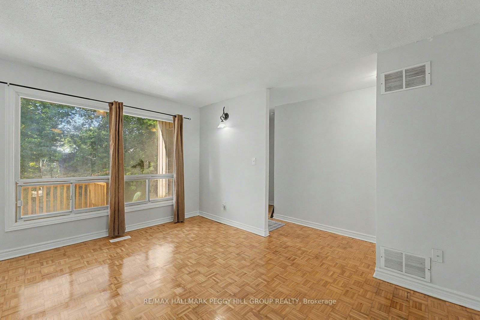 25-275 Blake Street, Barrie, ON, L4M 1K7 - 2