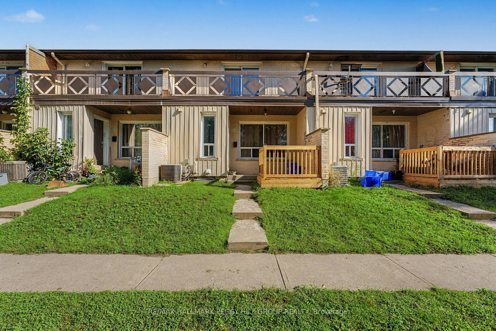 25-275 Blake Street, Barrie, ON, L4M 1K7