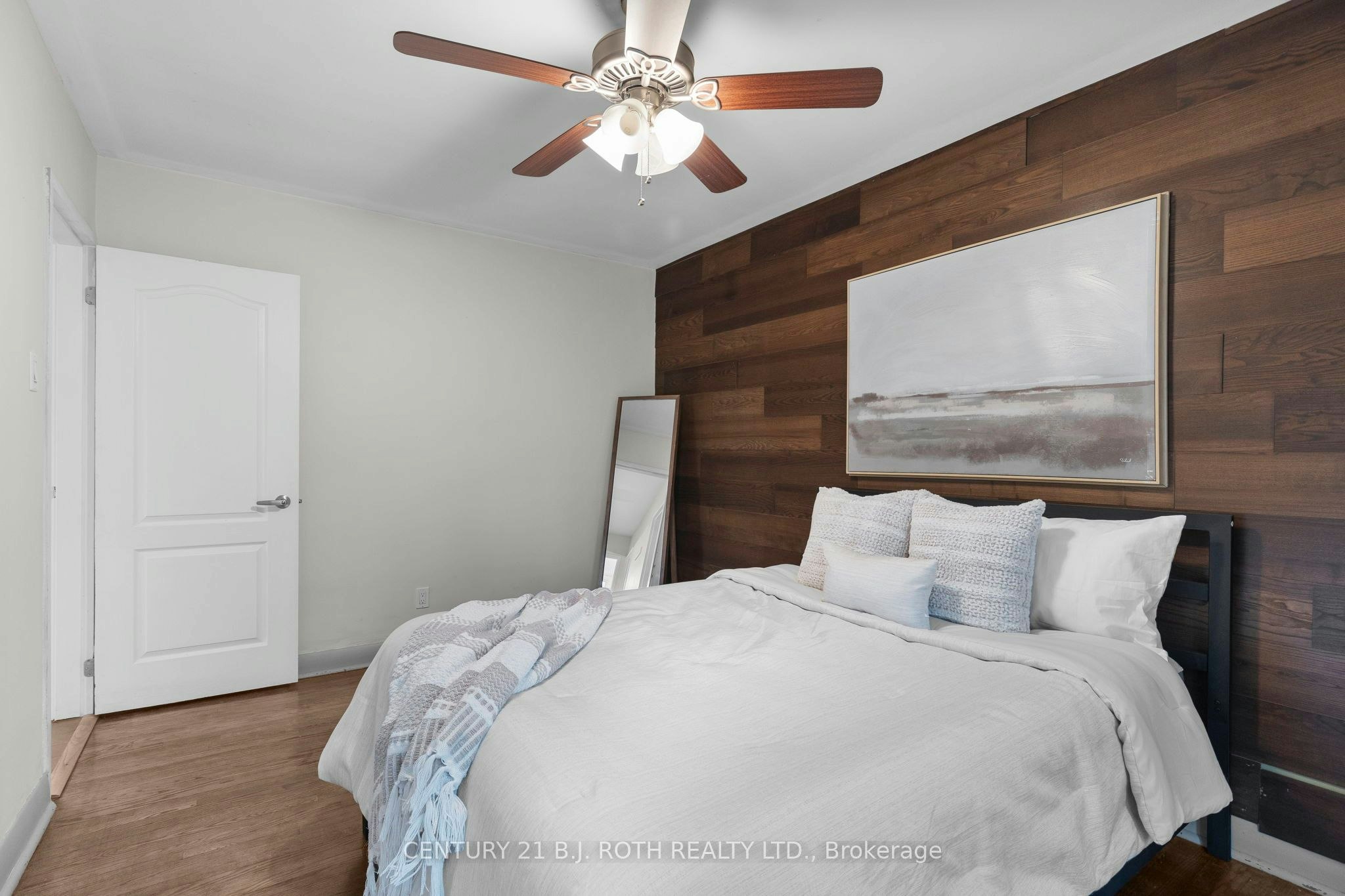 Main Level-243 Wellington Street E, Barrie, ON, L4M 2E4 - 11