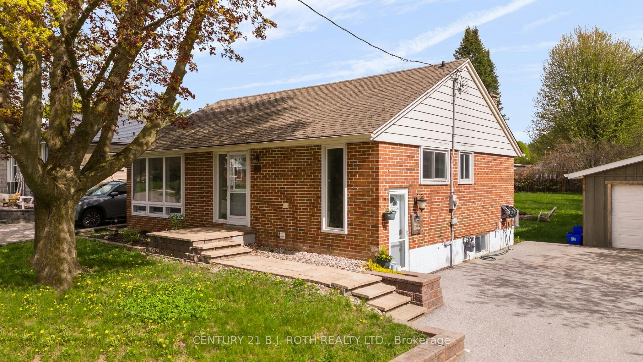 Main Level-243 Wellington Street E, Barrie, ON, L4M 2E4