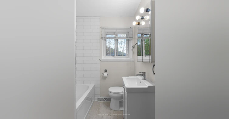 Main Level-243 Wellington Street E, Barrie, ON, L4M 2E4 - 13
