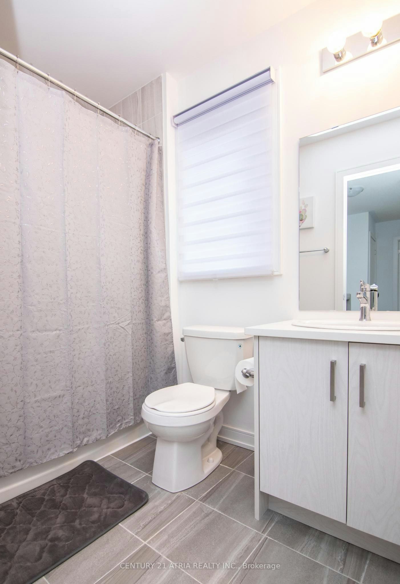 103 Appletree Lane N, Barrie, ON, L9J 0N9 - 2