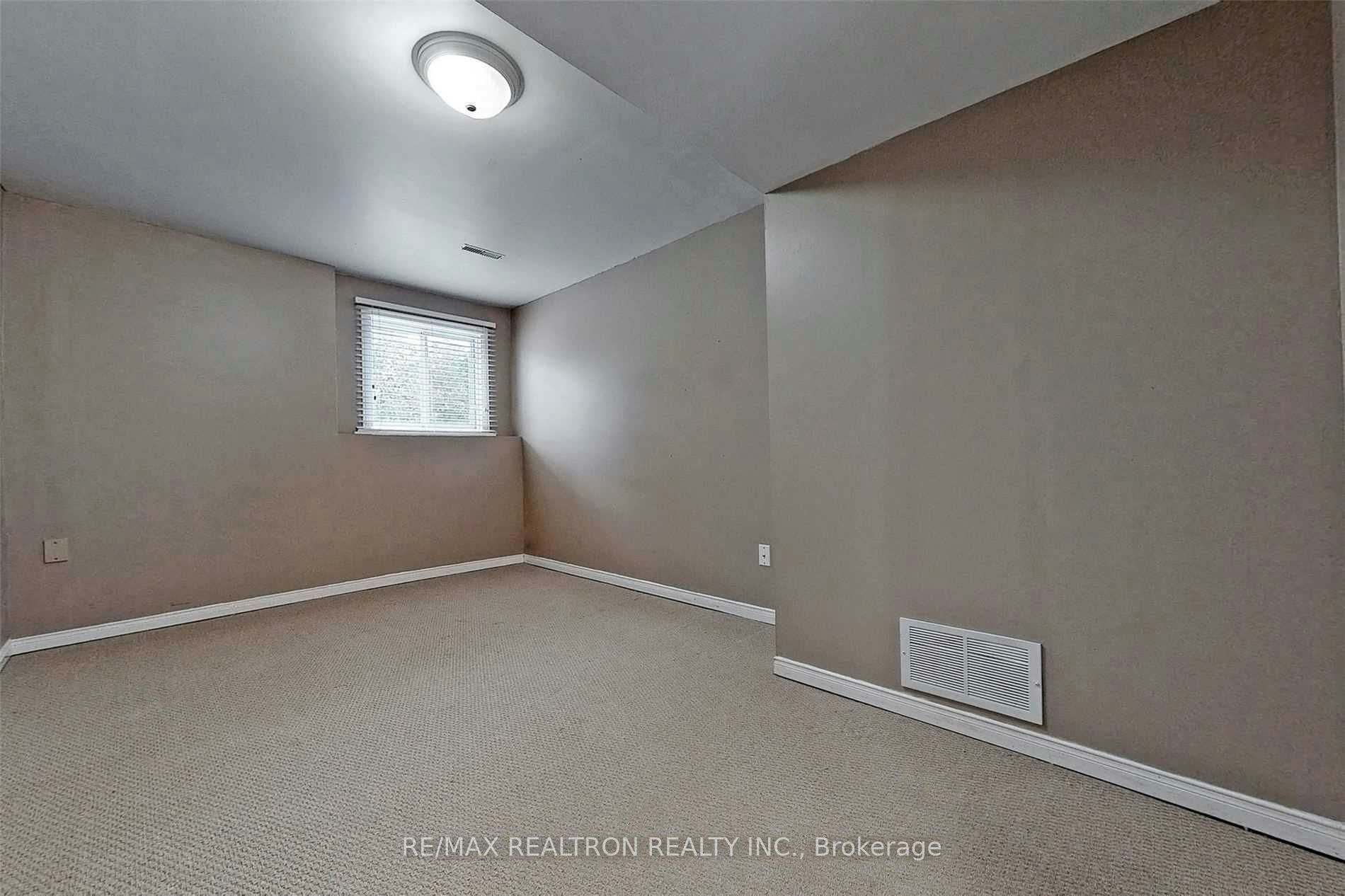 48 Jones Drive, Barrie, ON, L4M 6H7 - 5
