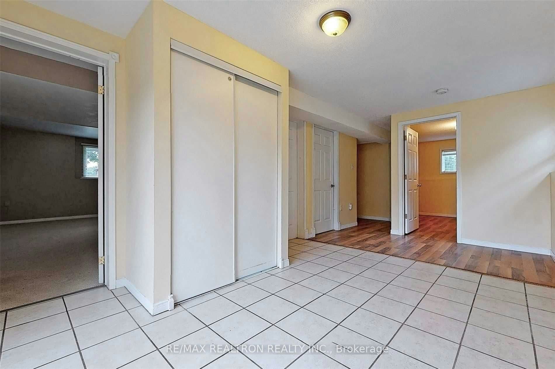 48 Jones Drive, Barrie, ON, L4M 6H7 - 3