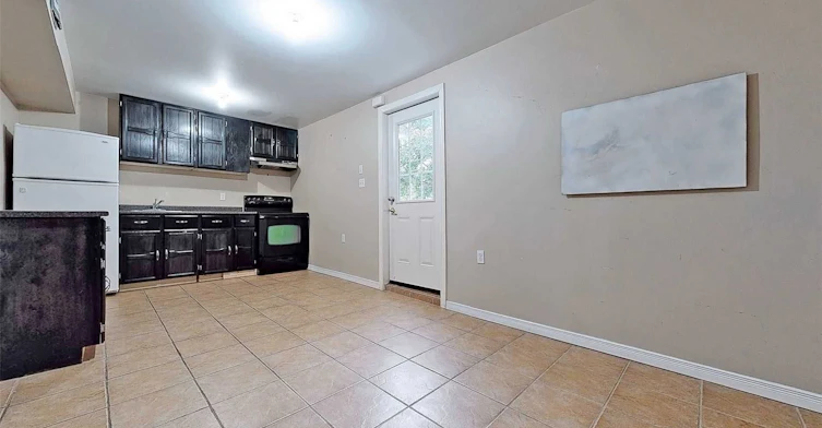 48 Jones Drive, Barrie, ON, L4M 6H7 - 2