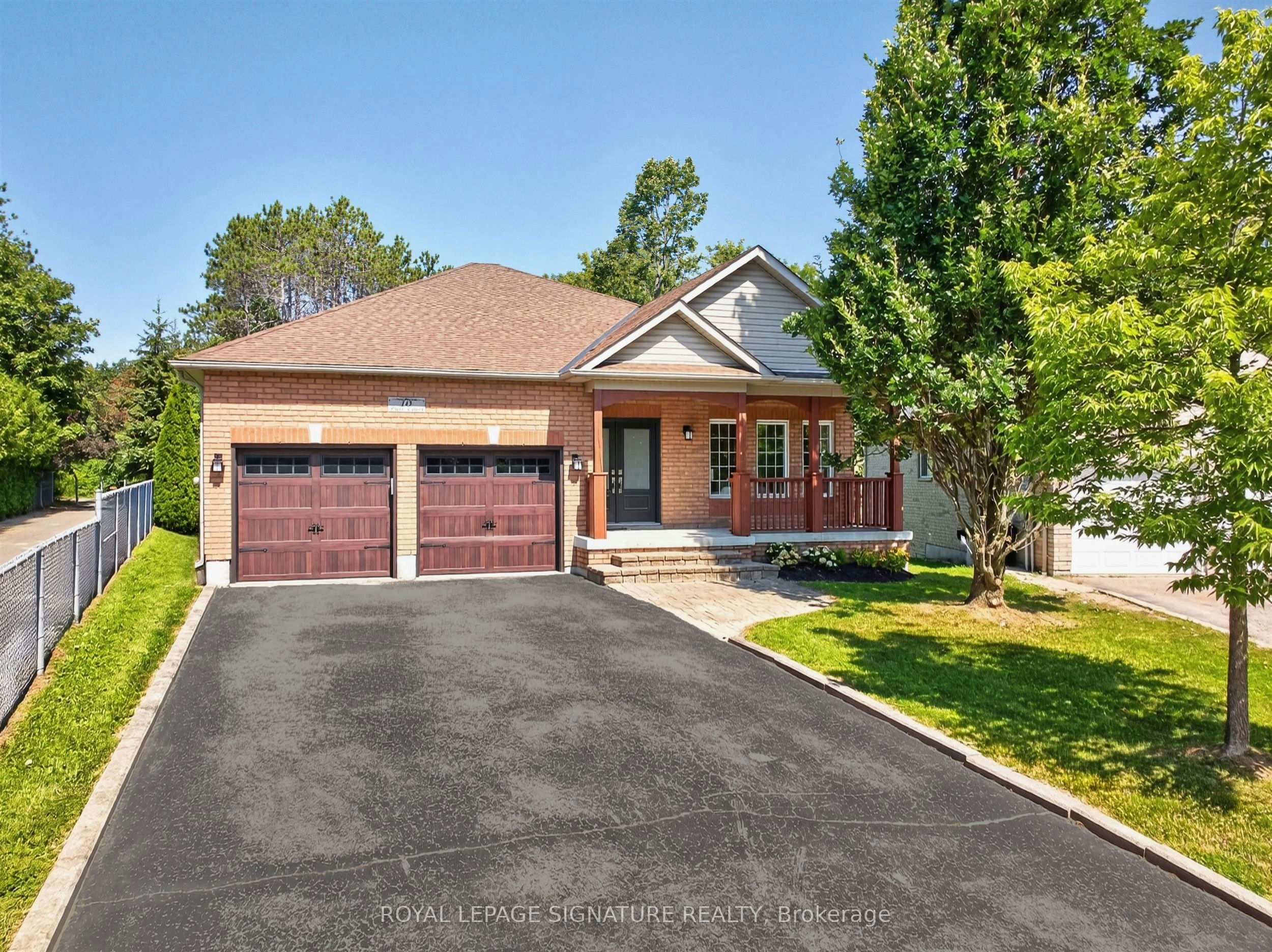 10 Purt Court, Barrie, ON, L4N 9K7