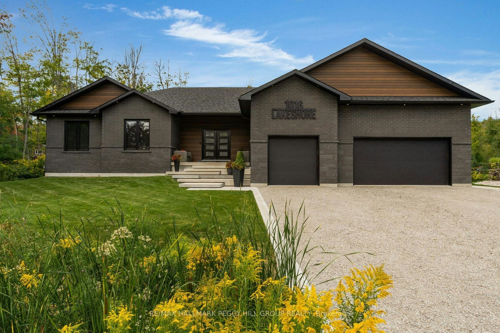 1016 Lakeshore Road E, Oro-Medonte, ON, L0L 1T0