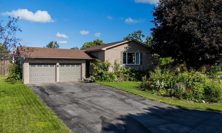 25 Bertram Drive