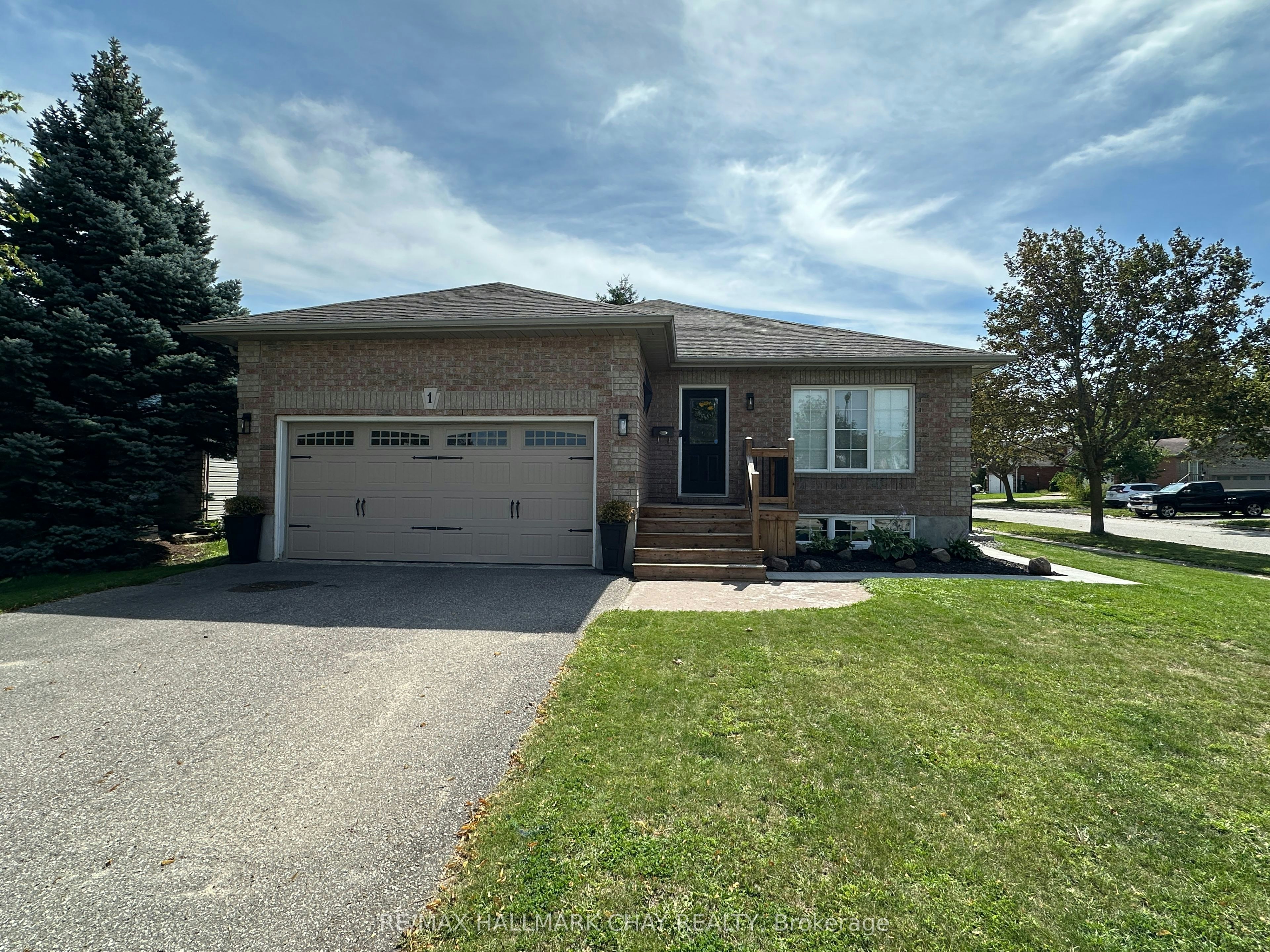 Lower-1 Touchette Drive, Barrie, ON, L4N 7L8 - 2