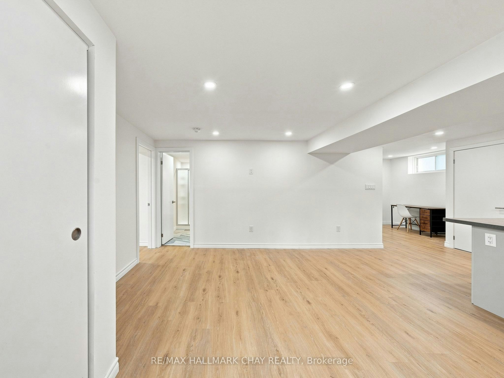 Lower-1 Touchette Drive, Barrie, ON, L4N 7L8 3